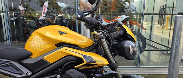 2025 Triumph Street Triple RS Street Triple Yellow