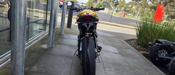 2025 Triumph Street Triple RS Street Triple Yellow