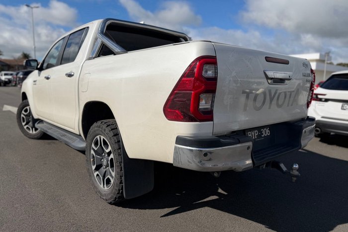 2022 Toyota Hilux SR5