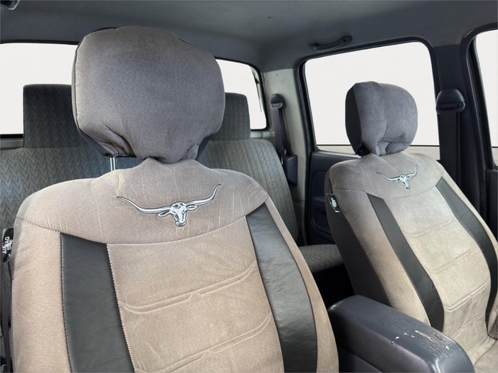 2003 Toyota Hilux
