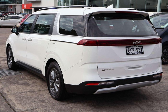 2023 Kia Carnival S