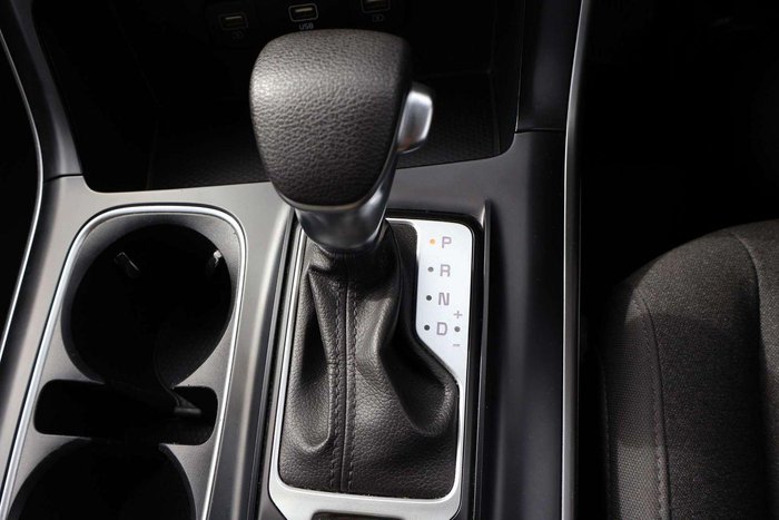 2023 Kia Carnival S