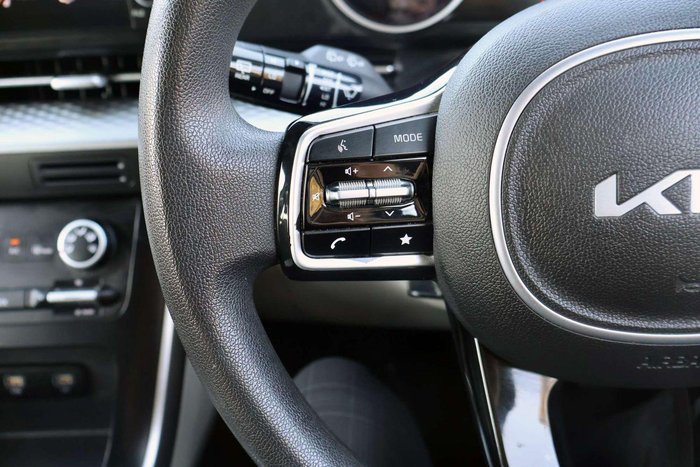 2022 Kia Carnival S