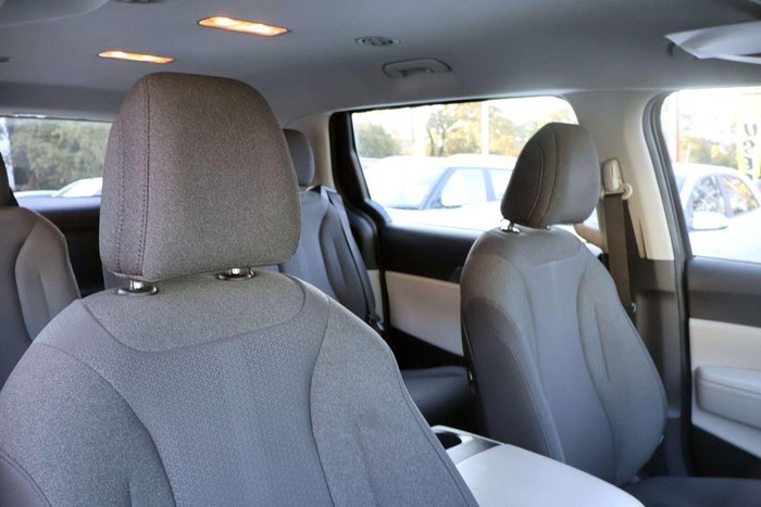 2022 Kia Carnival S