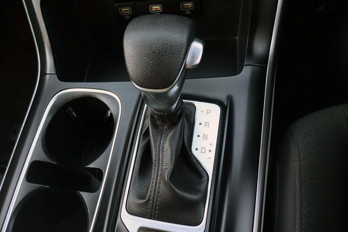 2022 Kia Carnival S