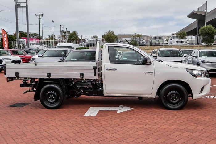 2015 Toyota Hilux SR