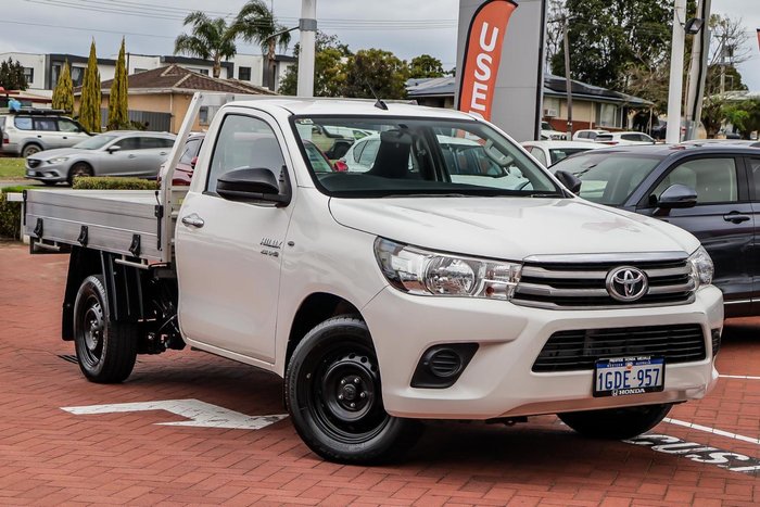 2015 Toyota Hilux SR