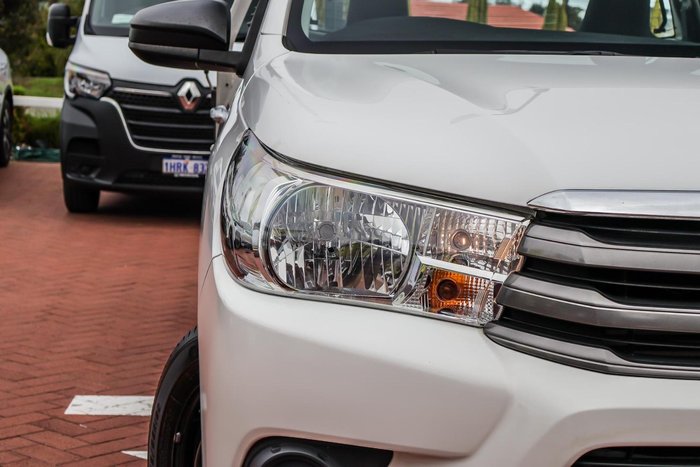 2015 Toyota Hilux SR