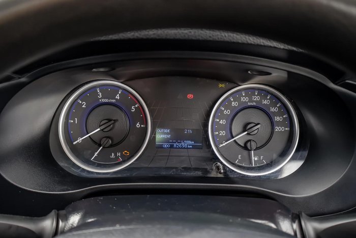 2015 Toyota Hilux SR