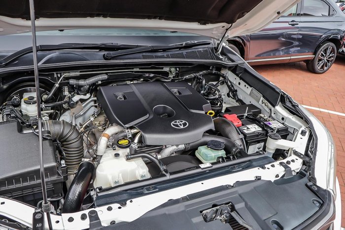 2015 Toyota Hilux SR