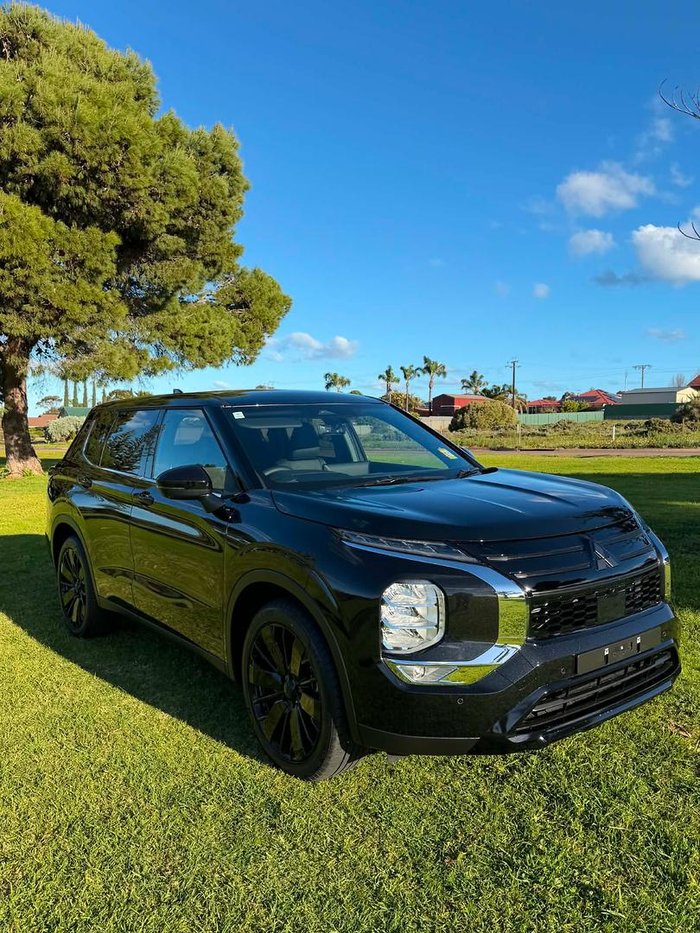 2026 Mitsubishi Outlander Black Edition