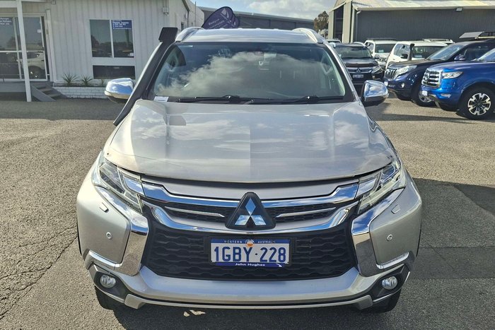 2016 Mitsubishi Pajero Sport Exceed