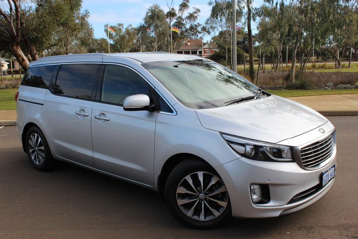2017 Kia Carnival
