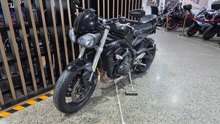 2017 Triumph STREET TRIPLE S 660 LAMS Black