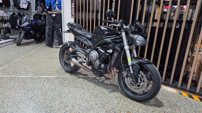 2017 Triumph STREET TRIPLE S 660 LAMS Black