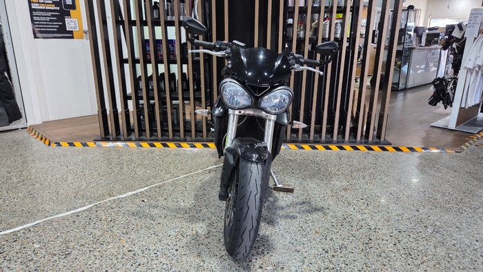 2017 Triumph STREET TRIPLE S 660 LAMS