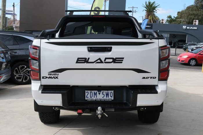 2025 Isuzu D-MAX BLADE