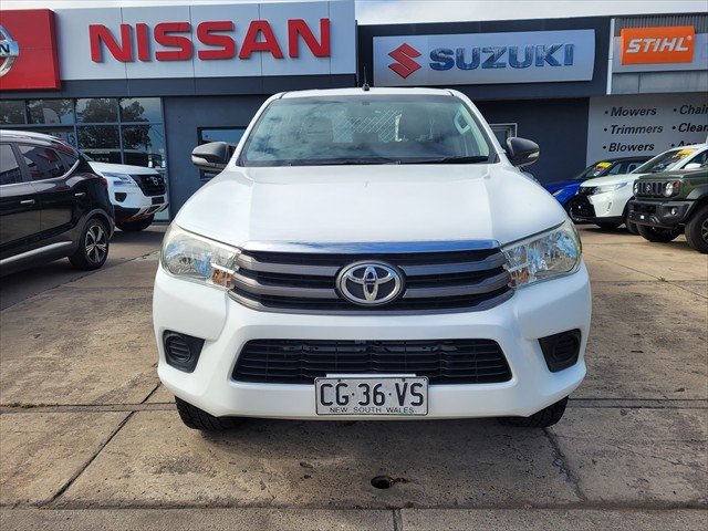 2015 Toyota Hilux SR