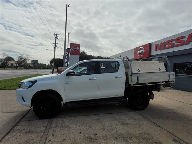 2015 Toyota Hilux SR