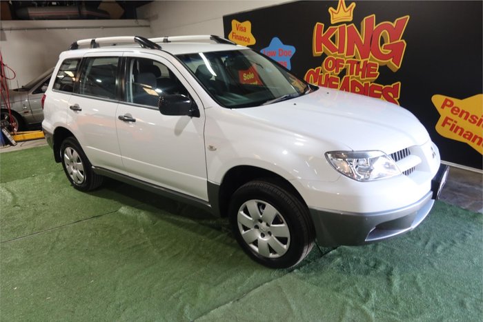 2004 Mitsubishi Outlander LS