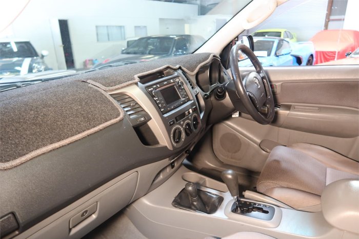 2010 Toyota Hilux SR5