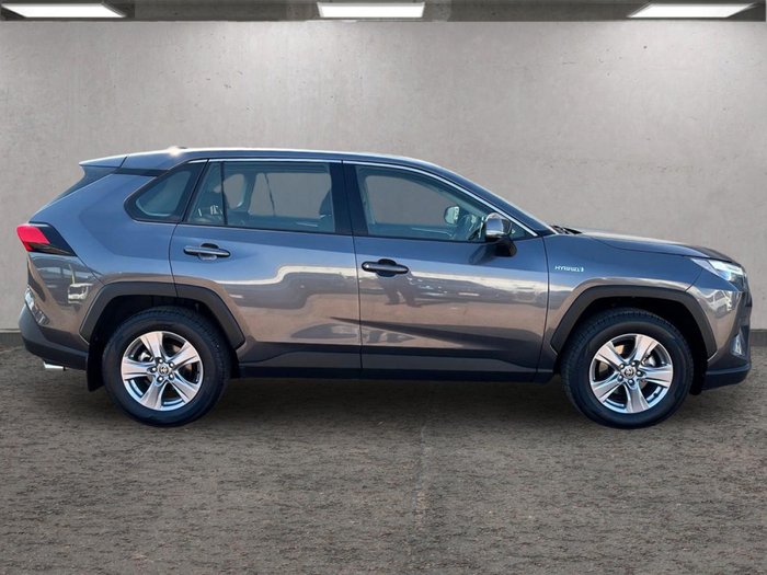 2024 Toyota RAV4 GX