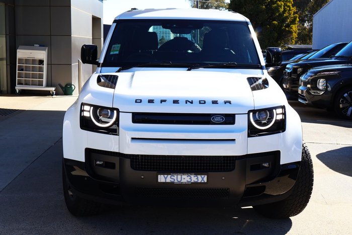 2025 Land Rover Defender 110 D350 X-Dynamic SE