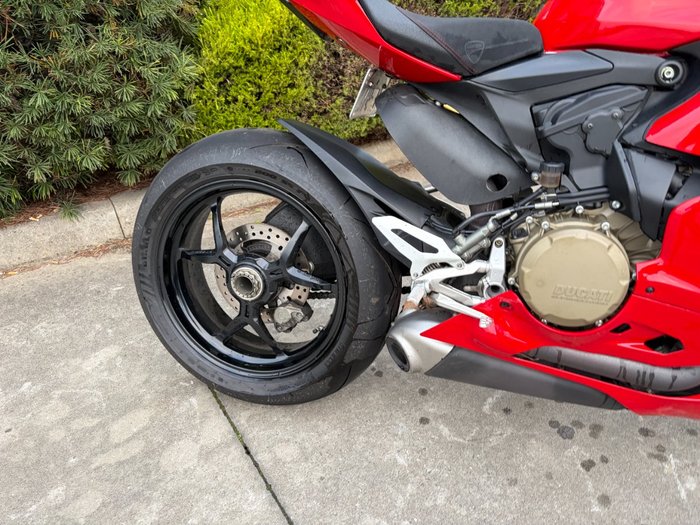 2015 DUCATI 1299 PANIGALE Red