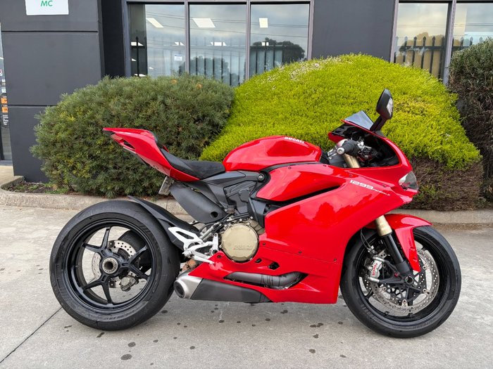2015 DUCATI