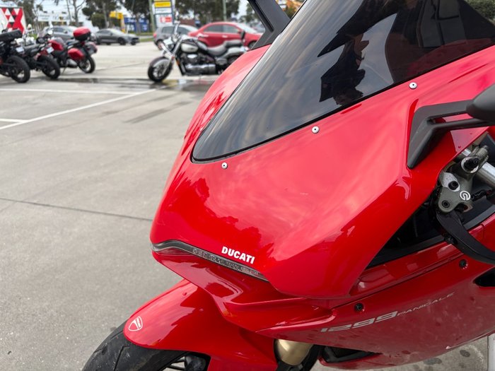 2015 DUCATI 1299 PANIGALE Red