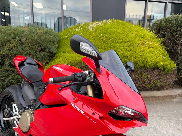 2015 DUCATI