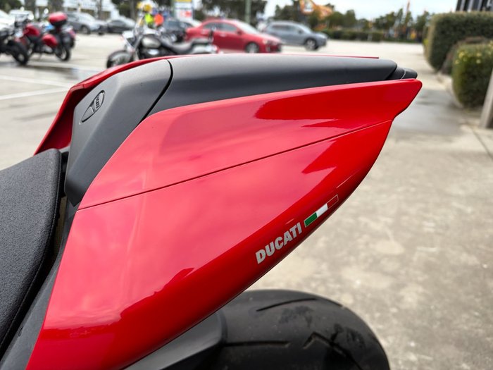 2015 DUCATI 1299 PANIGALE Red