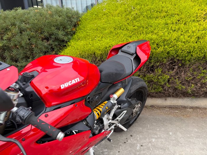 2015 DUCATI 1299 PANIGALE Red