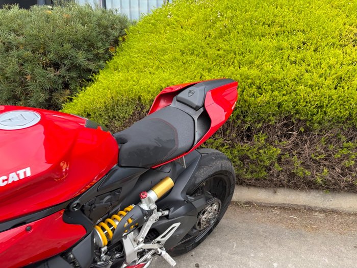 2015 DUCATI 1299 PANIGALE Red