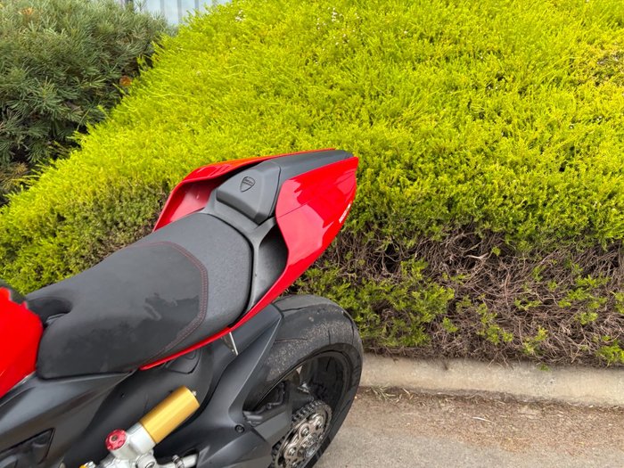 2015 DUCATI 1299 PANIGALE Red