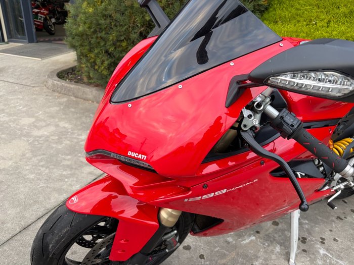 2015 DUCATI 1299 PANIGALE Red