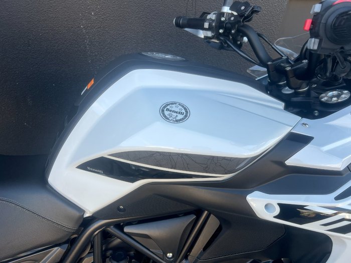 2022 Benelli TRK 502X (ABS) WHITE