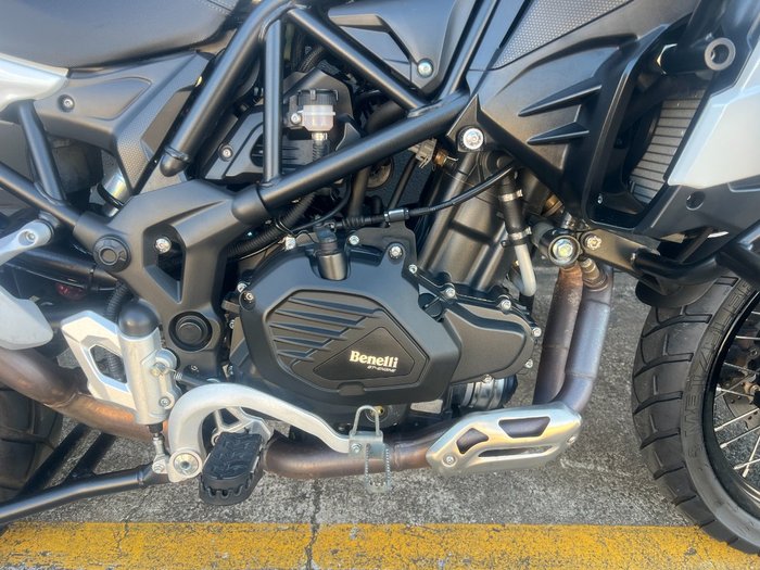 2022 Benelli TRK 502X (ABS) WHITE