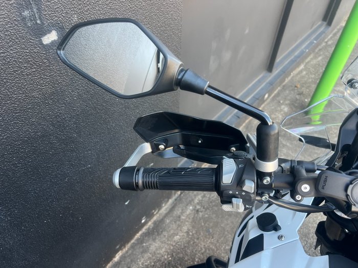 2022 Benelli TRK 502X (ABS) WHITE