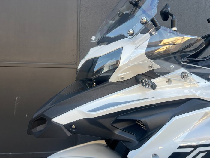 2022 Benelli TRK 502X (ABS) WHITE