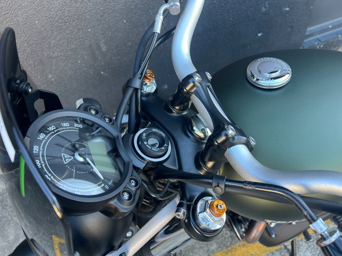 2021 Triumph STREET SCRAMBLER GREEN