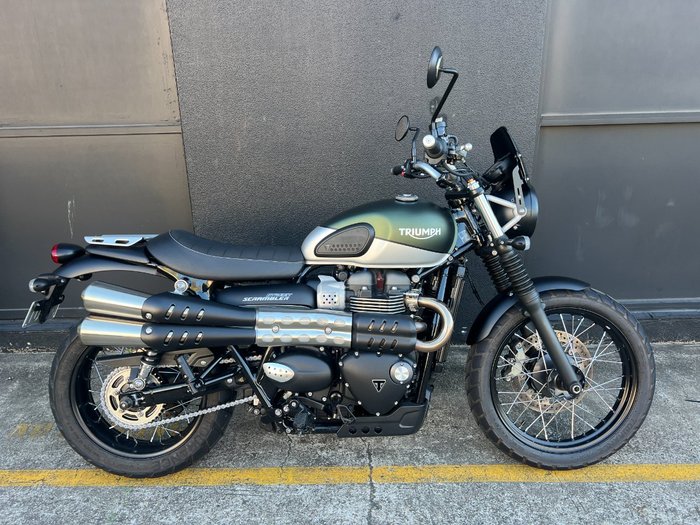 2021 Triumph STREET SCRAMBLER GREEN