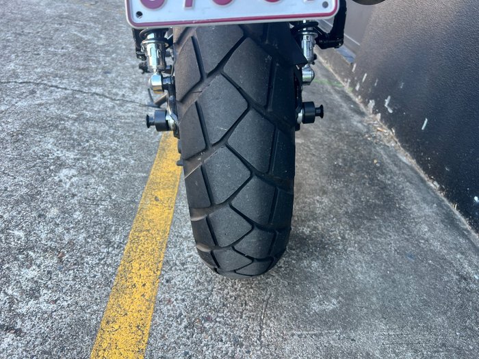 2021 Triumph STREET SCRAMBLER GREEN