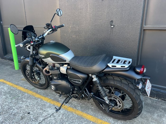 2021 Triumph STREET SCRAMBLER GREEN