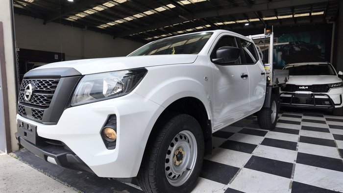 2022 Nissan Navara SL