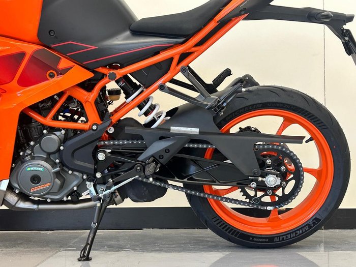 2024 KTM RC 390 RC Orange