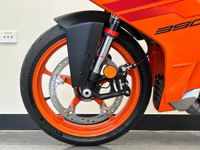 2024 KTM RC 390 RC Orange