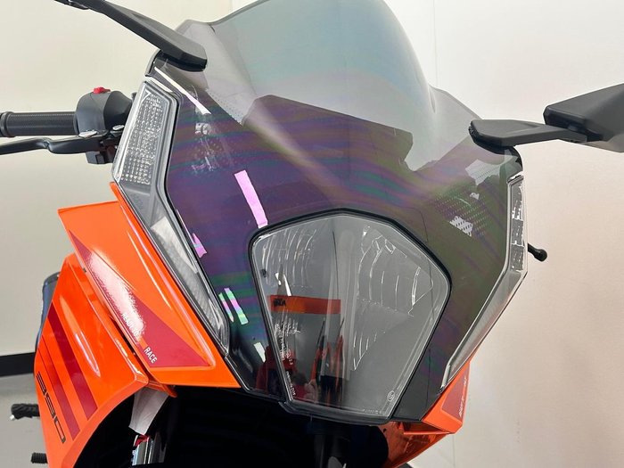 2024 KTM RC 390 RC Orange