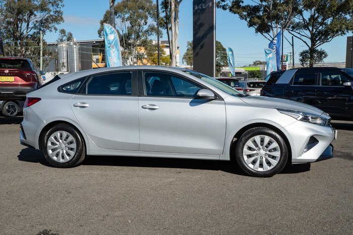 2024 Kia Cerato S