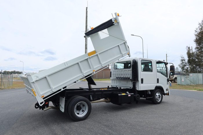 2014 Isuzu N Series NPR 250/300 Premium